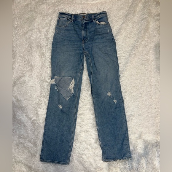 Abercrombie & Fitch The 90’s Straight Ultra High Rise size 28 / 6R Jeans - Picture 2 of 4